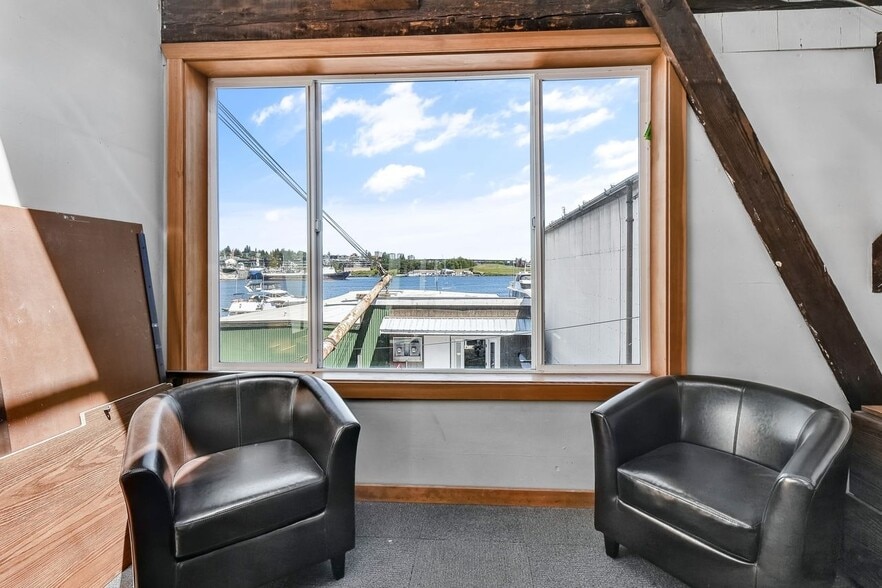 More Photos Of 2520 Westlake Ave N, Seattle Loft Creative Space For Lease