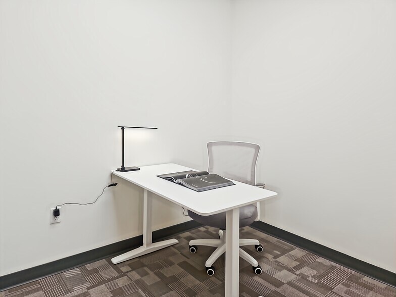 More Photos Of 21 Rancho Camino Dr, Pomona Coworking Space