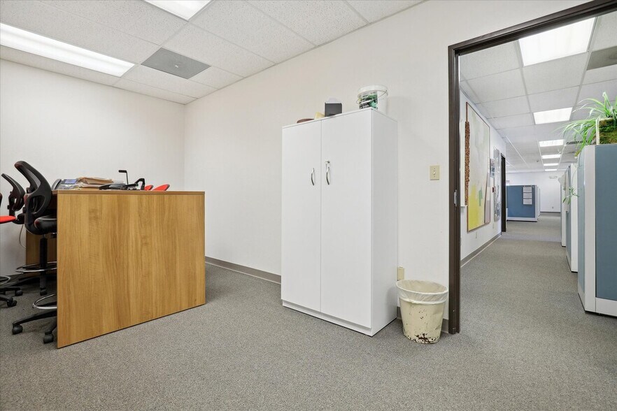 More Photos Of 628 W 5th St, Cortez Office For Sale