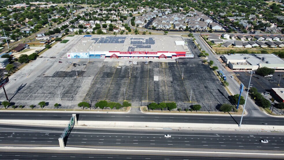 More Photos Of 2015 SW Loop 410, San Antonio Freestanding For Sale