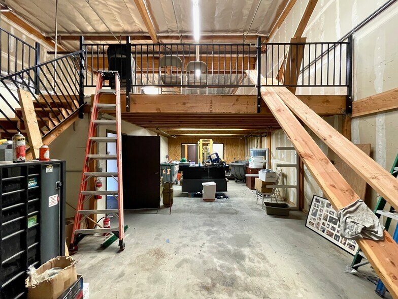 More Photos Of 11920 Goldring Rd, Arcadia Warehouse For Sale