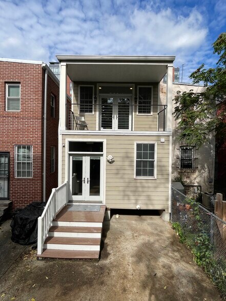 More Photos Of 211 K St Ne, Washington Office Residential For Sale