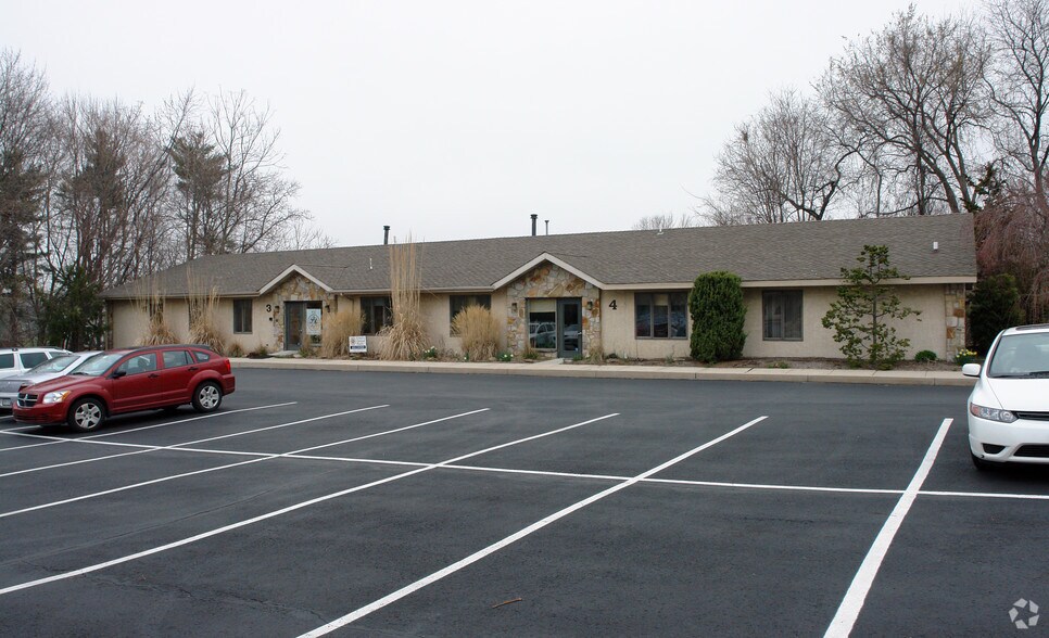 Primary Photo Of 832 Germantown Pike, Plymouth Meeting Medical For Sale
