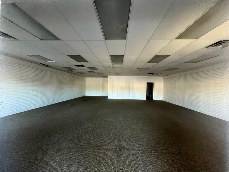 More Photos Of 6211 S Westnedge Ave, Portage Freestanding For Lease