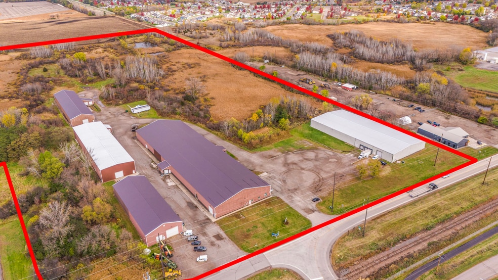 More Photos Of 7402 Ridgewood Rd, Saint Cloud Unknown For Lease