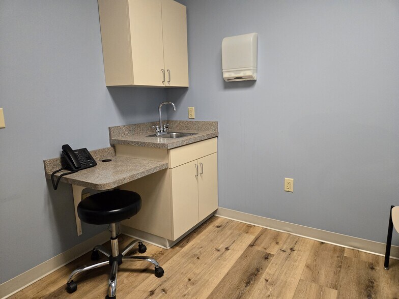 More Photos Of 176 Health Care Ln, Martinsburg Office For Sale