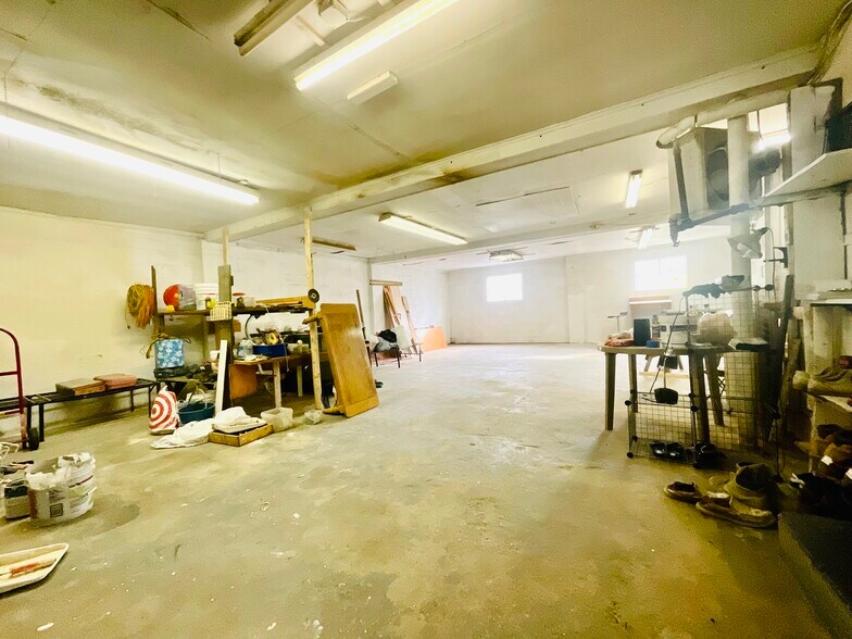 More Photos Of 334 Columbus Ave, Pittsfield Warehouse For Sale