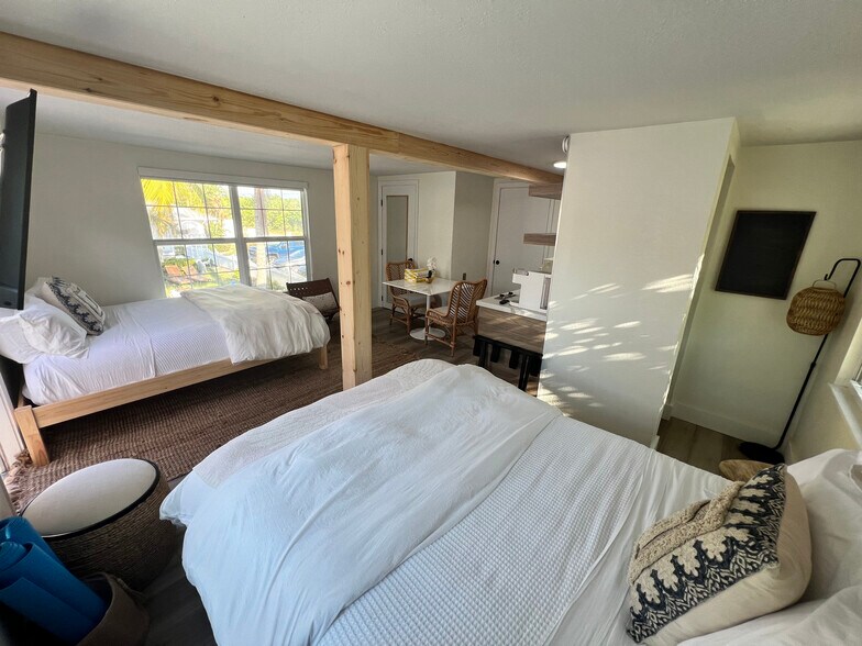 More Photos Of 2502 Tamarind Dr, Hutchinson Island Hotel For Sale
