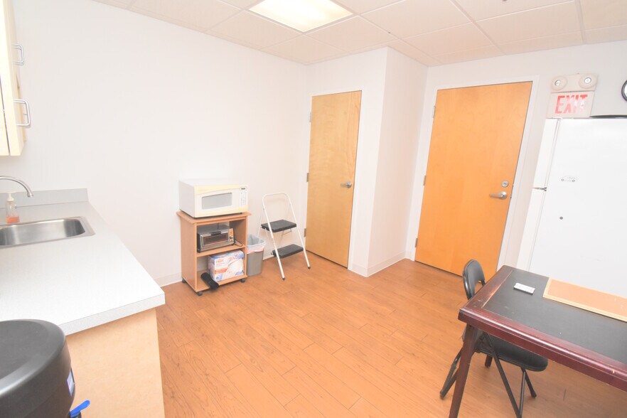 More Photos Of 234-240 Copeland St, Quincy Medical For Lease