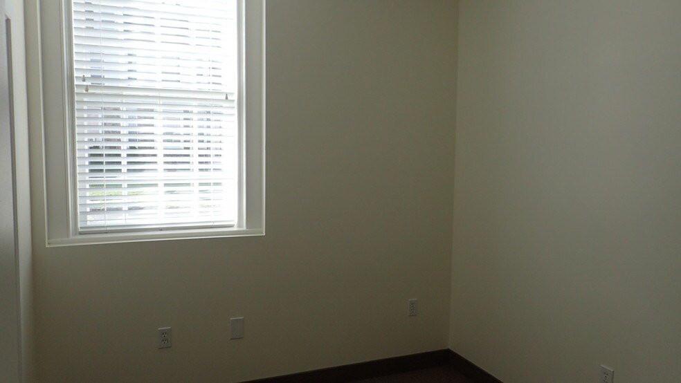 More Photos Of 1733 Washington Blvd, Easton Office For Sale