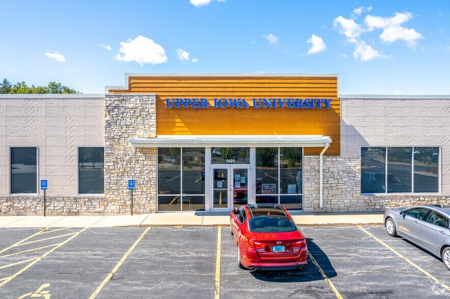 More Photos Of 1401 Kimberly Rd, Bettendorf Office For Lease
