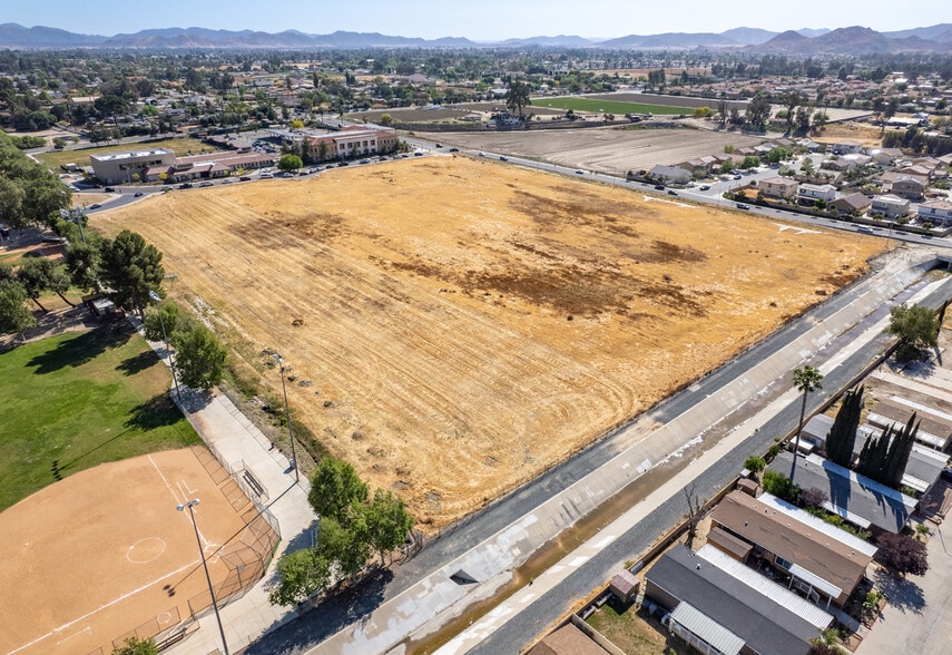 More Photos Of Palm Ave & Parkside Lane, San Jacinto Land For Sale