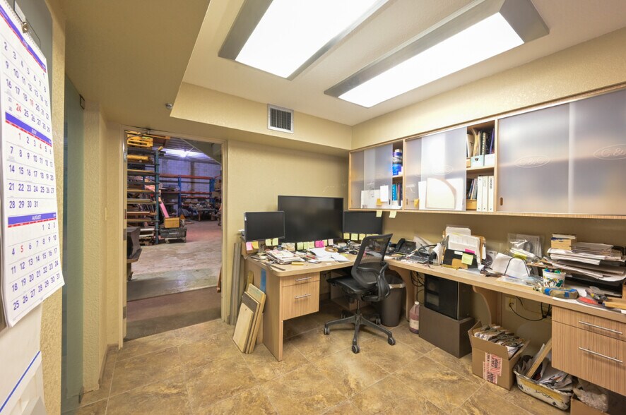 More Photos Of 2655 NE 188th St, Miami Warehouse For Sale