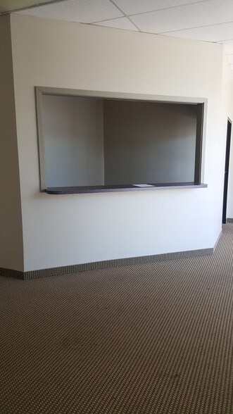 More Photos Of 6463-6501 102nd Ave, Pinellas Park Storefront For Lease