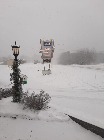 More Photos Of W11466 US Hwy 8, Dunbar Restaurant For Sale