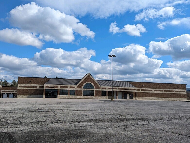 More Photos Of 3201 N Ridge Rd E, Ashtabula Freestanding For Sale