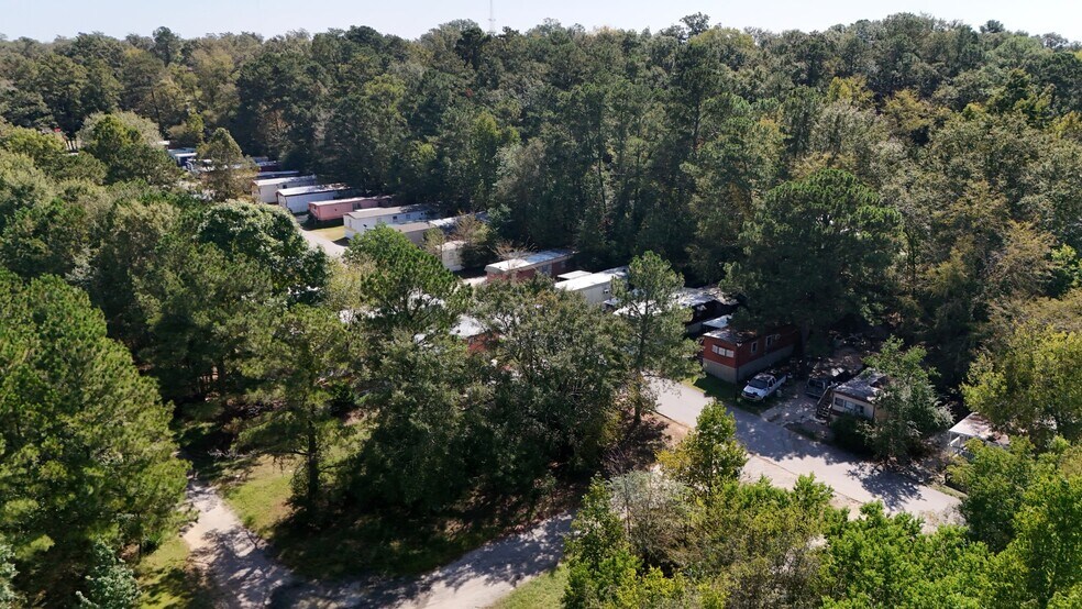 More Photos Of 114 Trailer Park Dr, Macon-Bibb Manufactured Housing Mobile Home Park For Sale