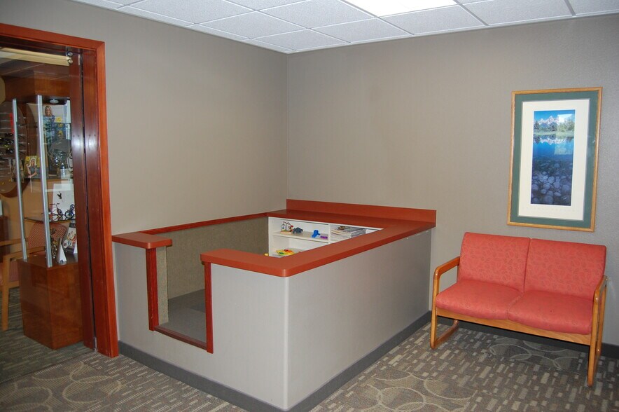 More Photos Of 246 N 18th Ave, Pocatello Healthcare For Sale