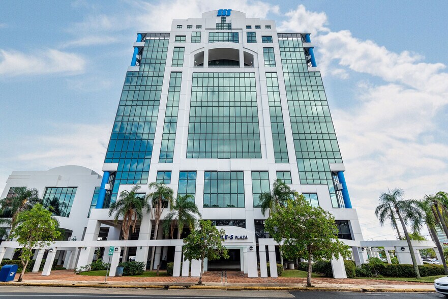 Primary Photo Of FD Roosevelt Est. 306, San Juan Office For Sale
