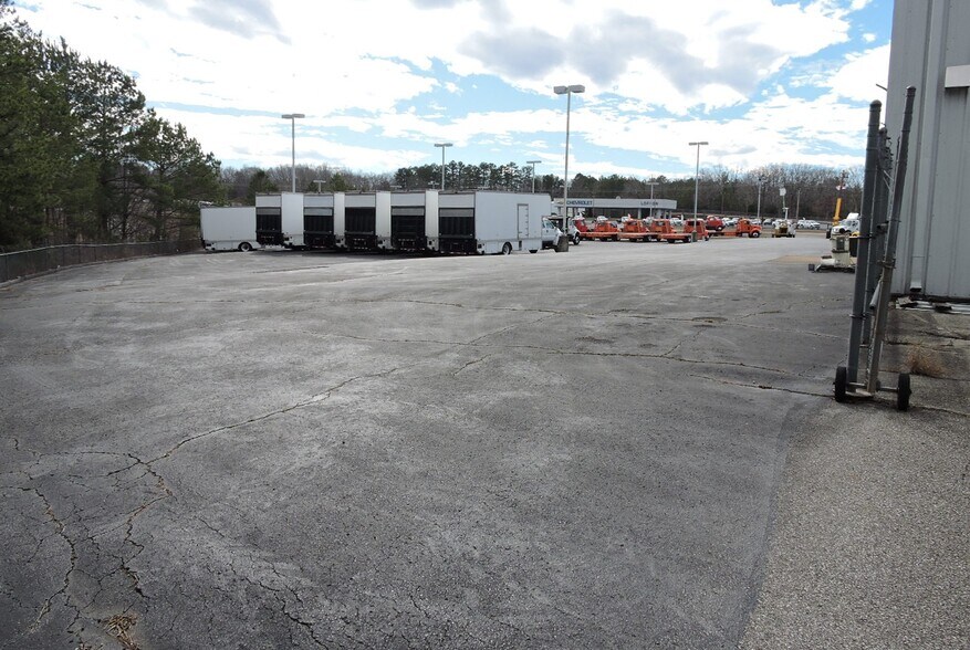 More Photos Of 1170 US Highway 45, Henderson Light Manufacturing For Lease