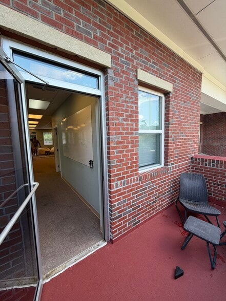 More Photos Of 3405 Salterbeck Ct, Mount Pleasant Medical For Sale