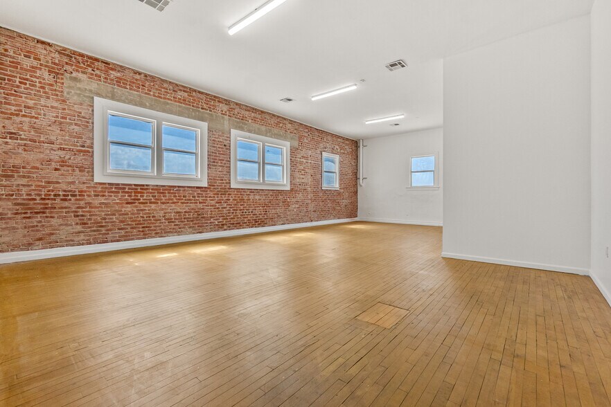 More Photos Of 1101-1125 S La Brea Ave, Inglewood Storefront Retail Office For Lease