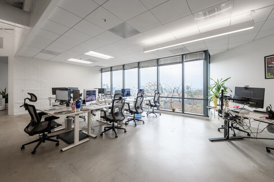 More Photos Of 12100 Wilshire Blvd, Los Angeles Office For Lease