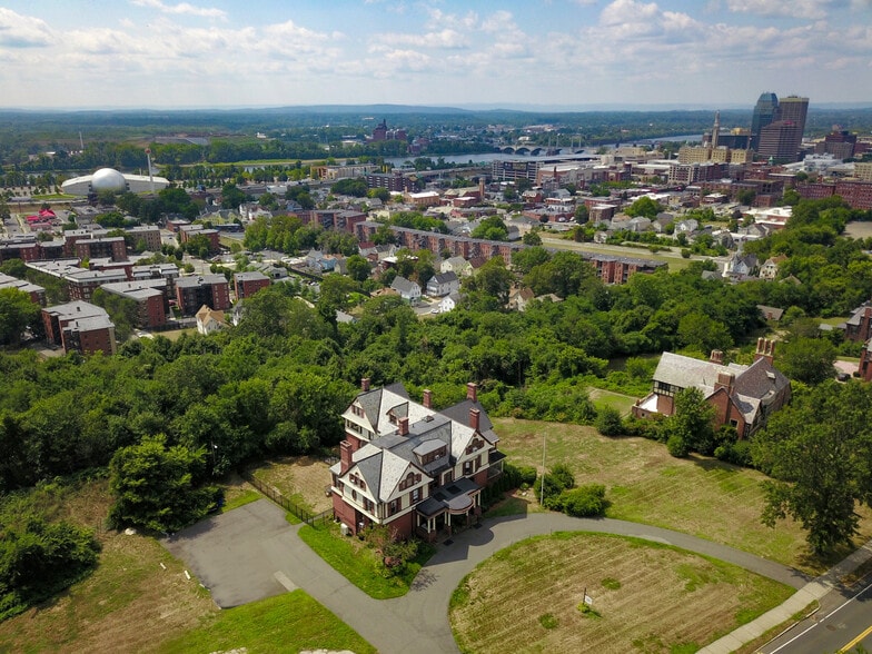 More Photos Of 270 Maple St, Springfield Hospitality For Sale