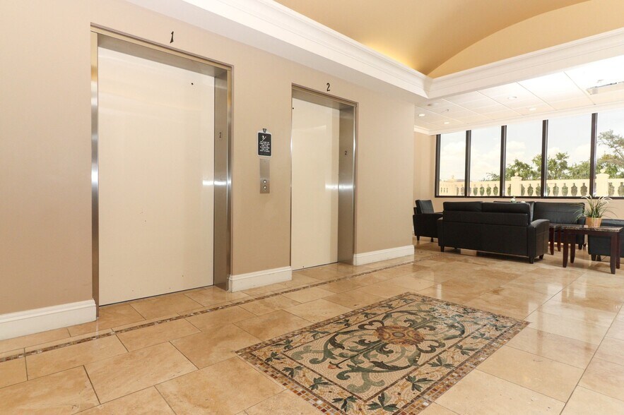 More Photos Of 6735 Conroy Windermere Rd, Orlando Medical For Lease