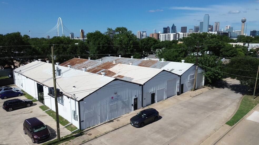 Primary Photo Of 221 Yorktown St, Dallas Distribution For Lease