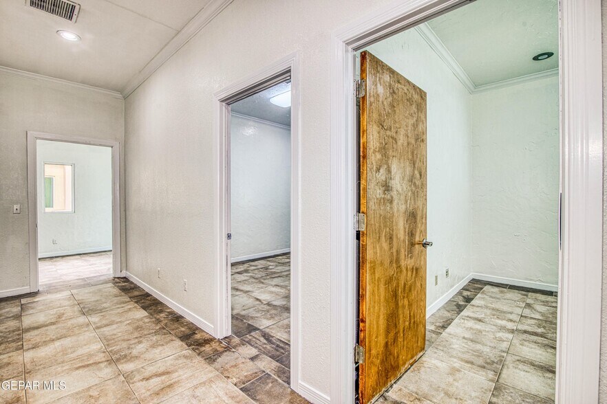 More Photos Of 550 S Mesa Hills Dr, El Paso Medical For Lease