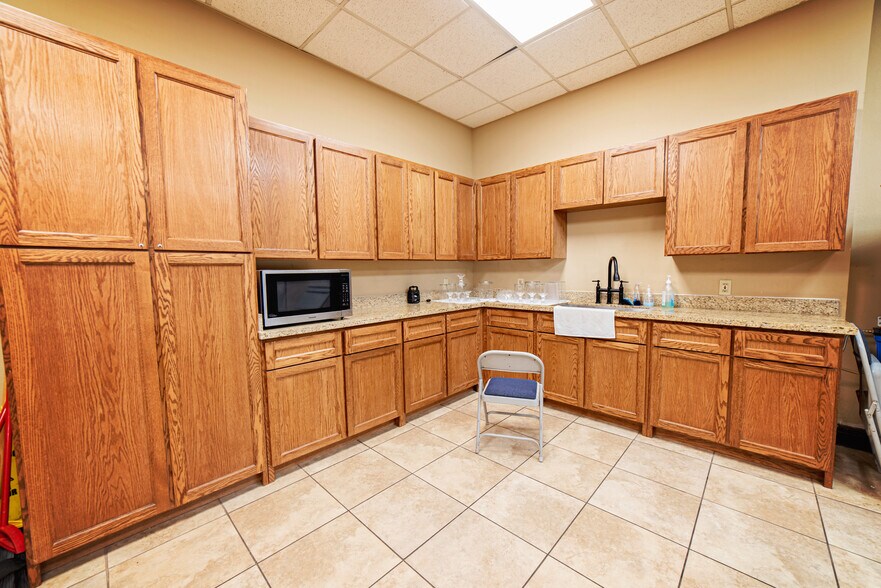 More Photos Of 5219 Tesoro Plz, Laredo Lodge Meeting Hall For Sale