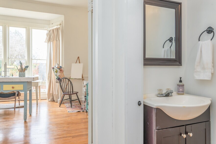 More Photos Of 401 E Bridge St, Wetumpka Specialty For Sale