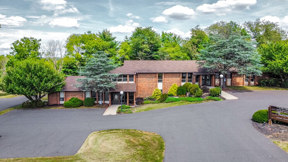 More Photos Of 2771 Geryville Pike, Pennsburg Medical For Lease