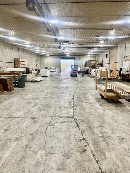 More Photos Of 5260 S Clinton Trl, Eaton Rapids Manufacturing For Lease