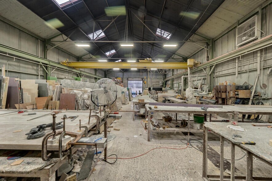 More Photos Of 305 Douglass St, Brooklyn Warehouse For Sale