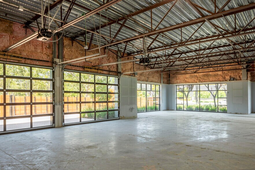 More Photos Of 10 W Tasman Dr, San Jose Unknown For Lease