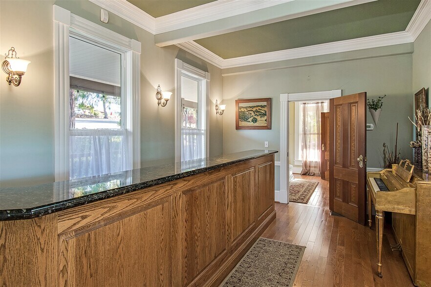 More Photos Of 3040 Ponderosa Rd, Shingle Springs Specialty For Sale