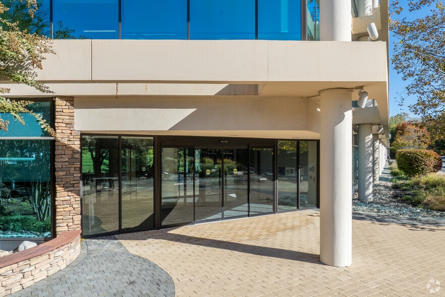 More Photos Of 100 Matsonford Rd, Radnor Office For Lease