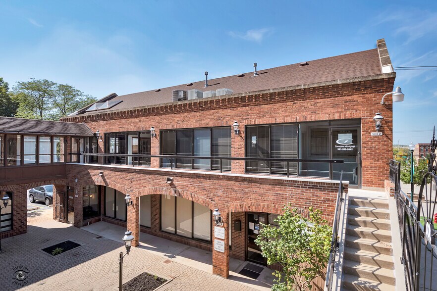 More Photos Of 1000 S Hamilton St, Lockport Loft Creative Space For Sale