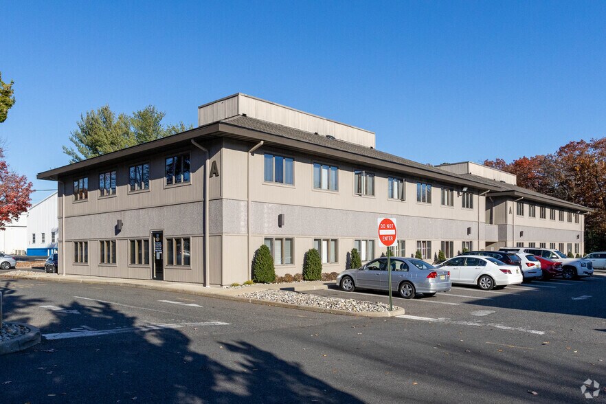 Primary Photo Of 2130 Highway 35, Sea Girt Medical For Sale