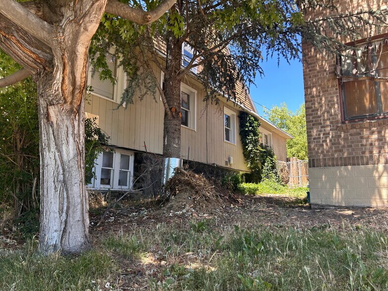 More Photos Of 213 Cedar St, Klamath Falls Apartments For Sale
