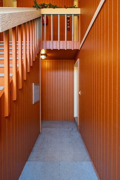 More Photos Of 2712-2716 South 12th Street, Tacoma Apartments For Sale