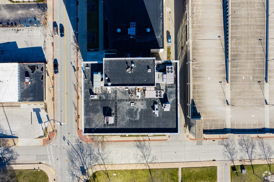 More Photos Of 90 W Chestnut St, Washington Office For Sale