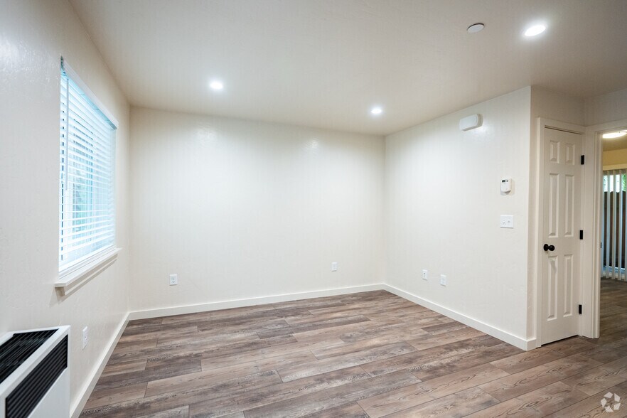 More Photos Of 2351 Westwood Ct, Arcata Apartments For Sale