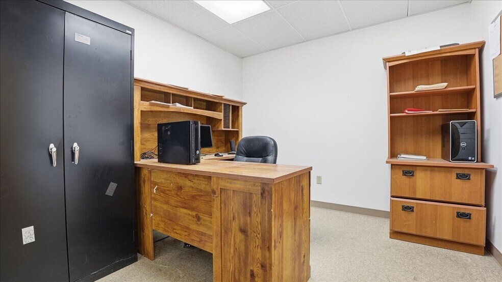 More Photos Of 1285 Purdytown Tpke, Hawley Warehouse For Sale