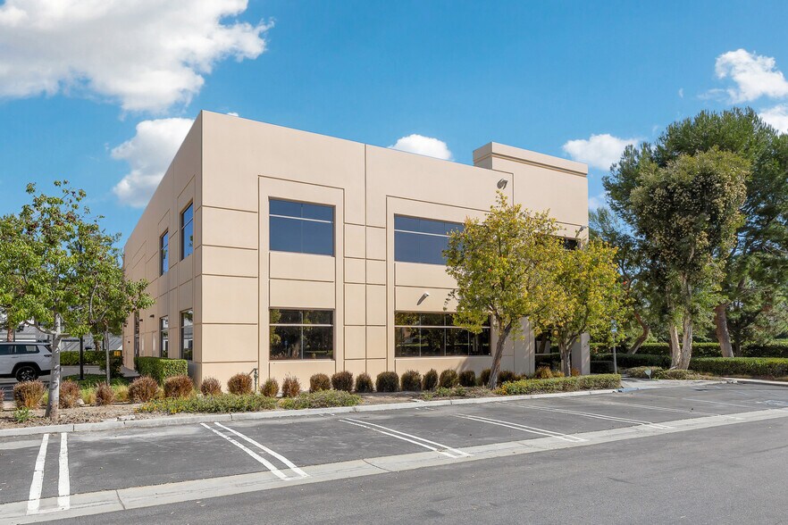 More Photos Of 67 Peters Canyon Rd, Irvine Business Park For Sale