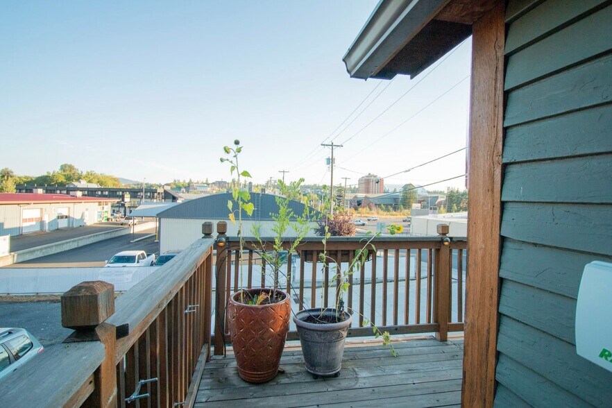 More Photos Of 120 N Line St, Moscow Office For Sale