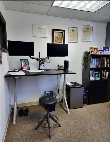 More Photos Of 2560-2566 Catamaran Way, Chula Vista Office For Lease