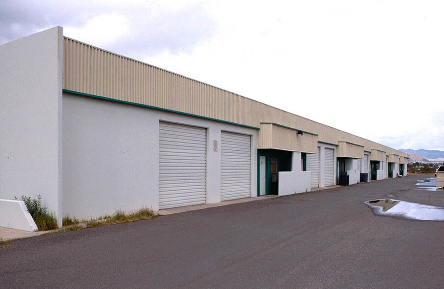 More Photos Of 3343 N Reseda, Mesa Warehouse For Lease